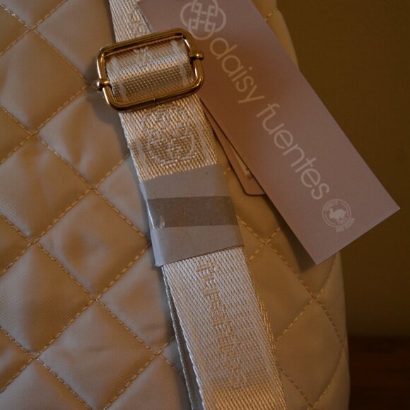 Daisy Fuentes Women Quilted Nylon Backpack Cream NWT - Picture 6 of 11
